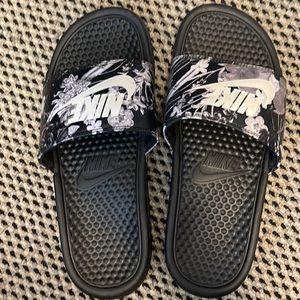Nike slides